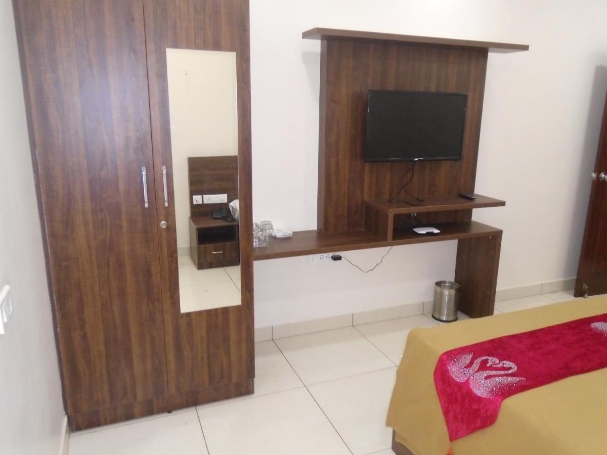 SSR Residency Hotel Mandya Exterior foto