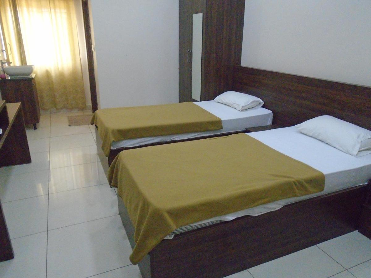 SSR Residency Hotel Mandya Exterior foto